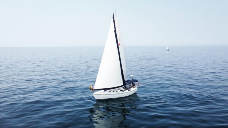 Sailing boat